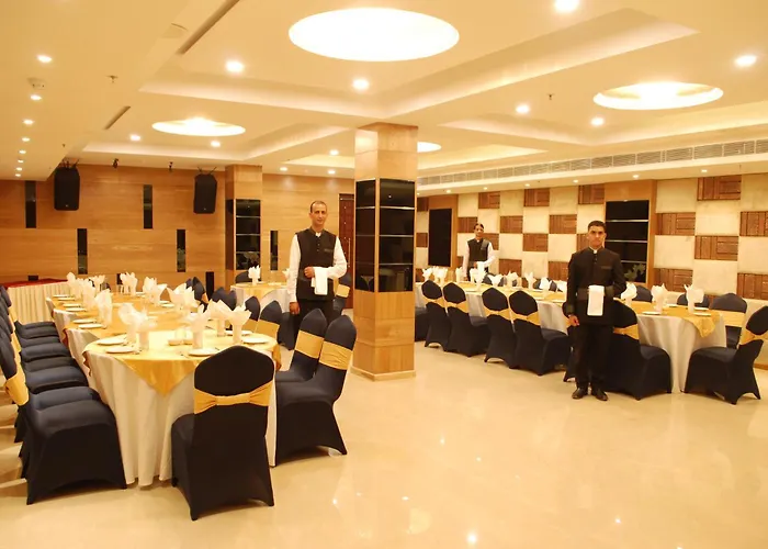Glades Hotel