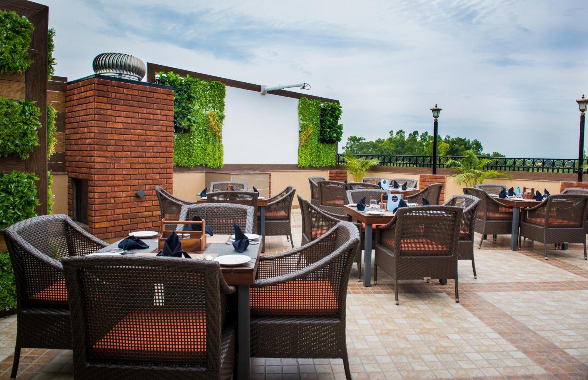 Glades Mohali