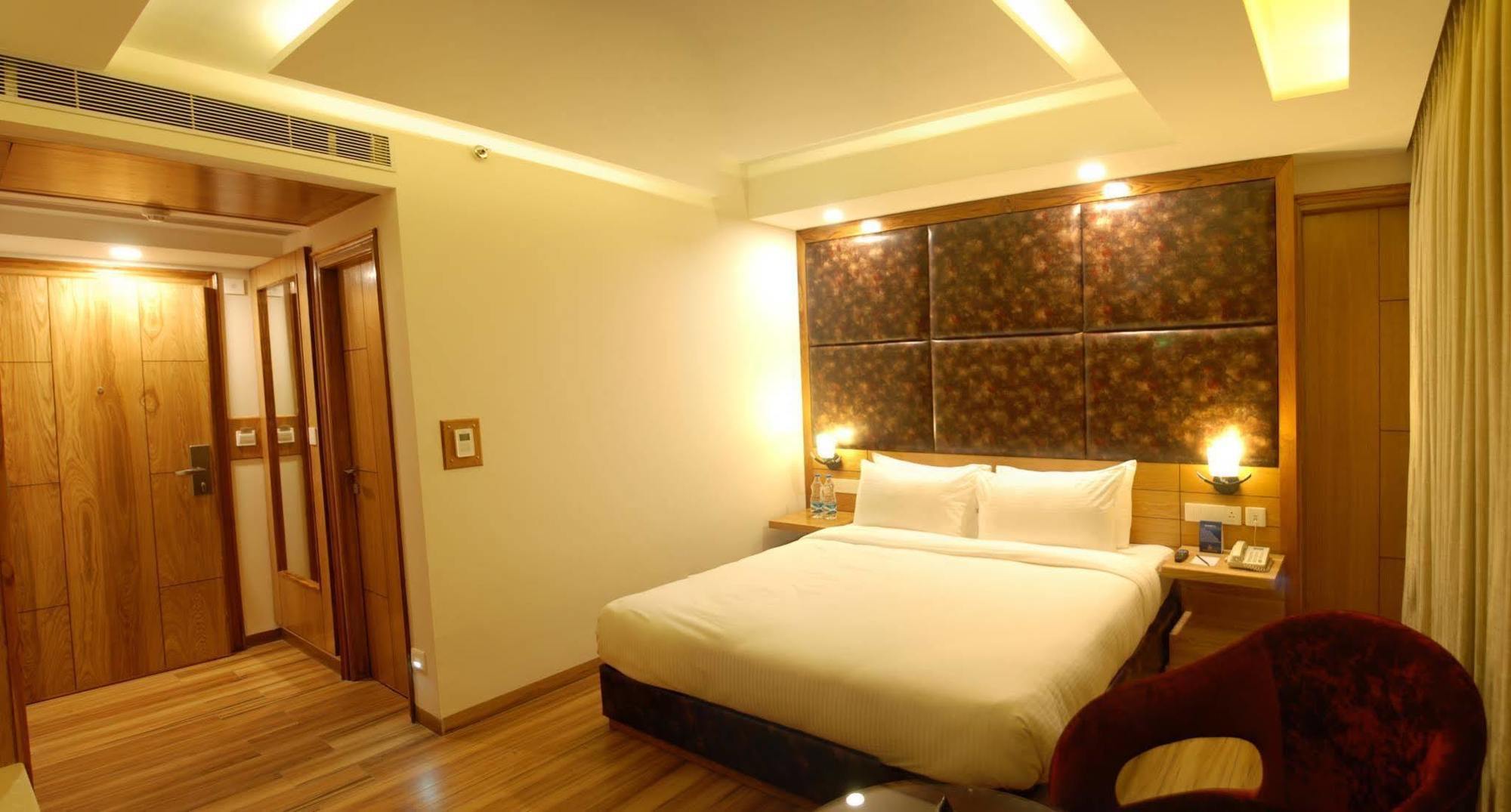 Hotel Glades 3*